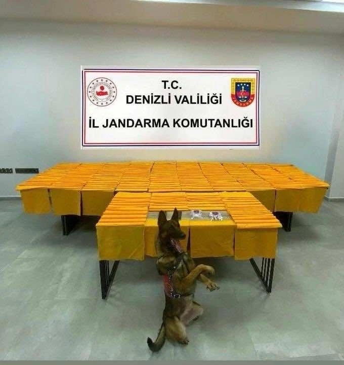 Jandarma 2.7 milyon kullanımlık uyuşturucuyu piyasaya s&uuml;r&uuml;lemeden yakaladı
