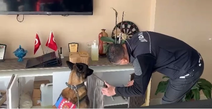 Jandarma 2023 yılında da zehir tacirlerine g&ouml;z a&ccedil;tırmadı
