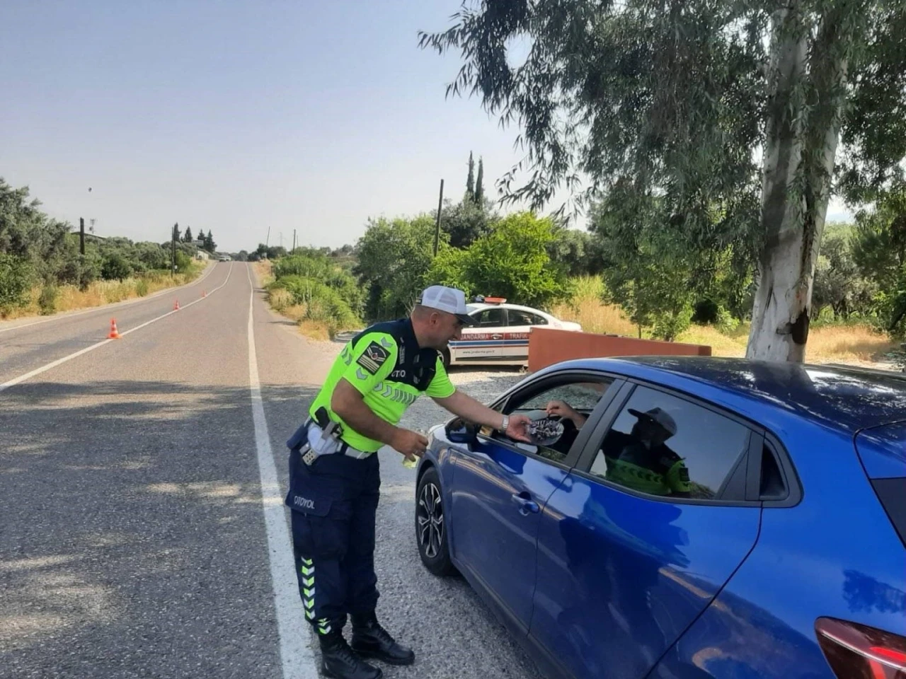 Jandarma’dan bayramda trafik bilgilendirmesi
