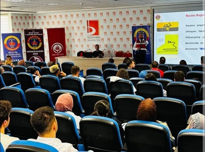 Jandarma’dan üniversite öğrencilerine eğitim programı

