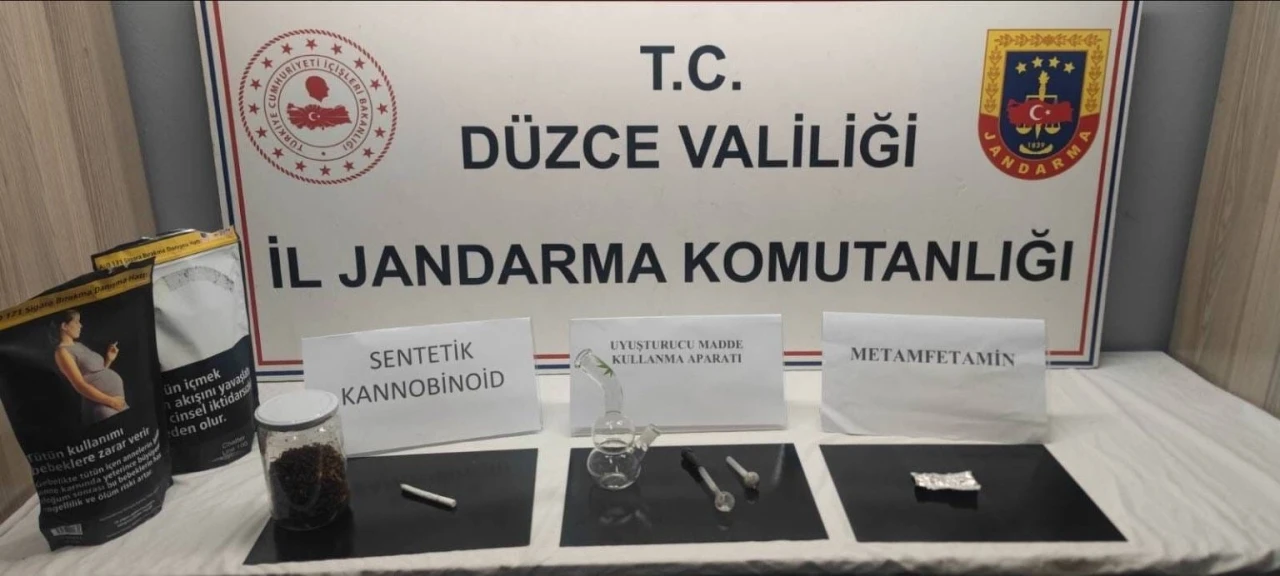 Jandarma devriye sırasında yakaladı, üzerinden uyuşturucu çıktı
