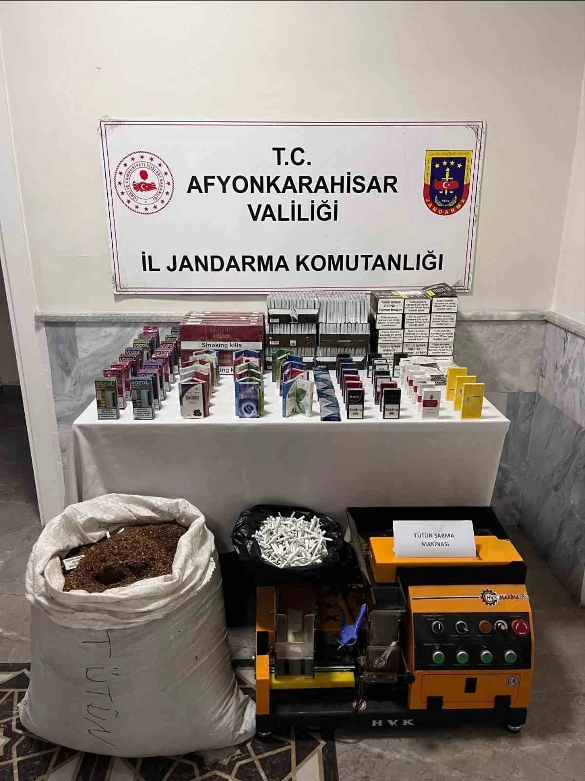 Jandarma ekipleri tarafından 19 kilogram dökme tütün ele geçirildi
