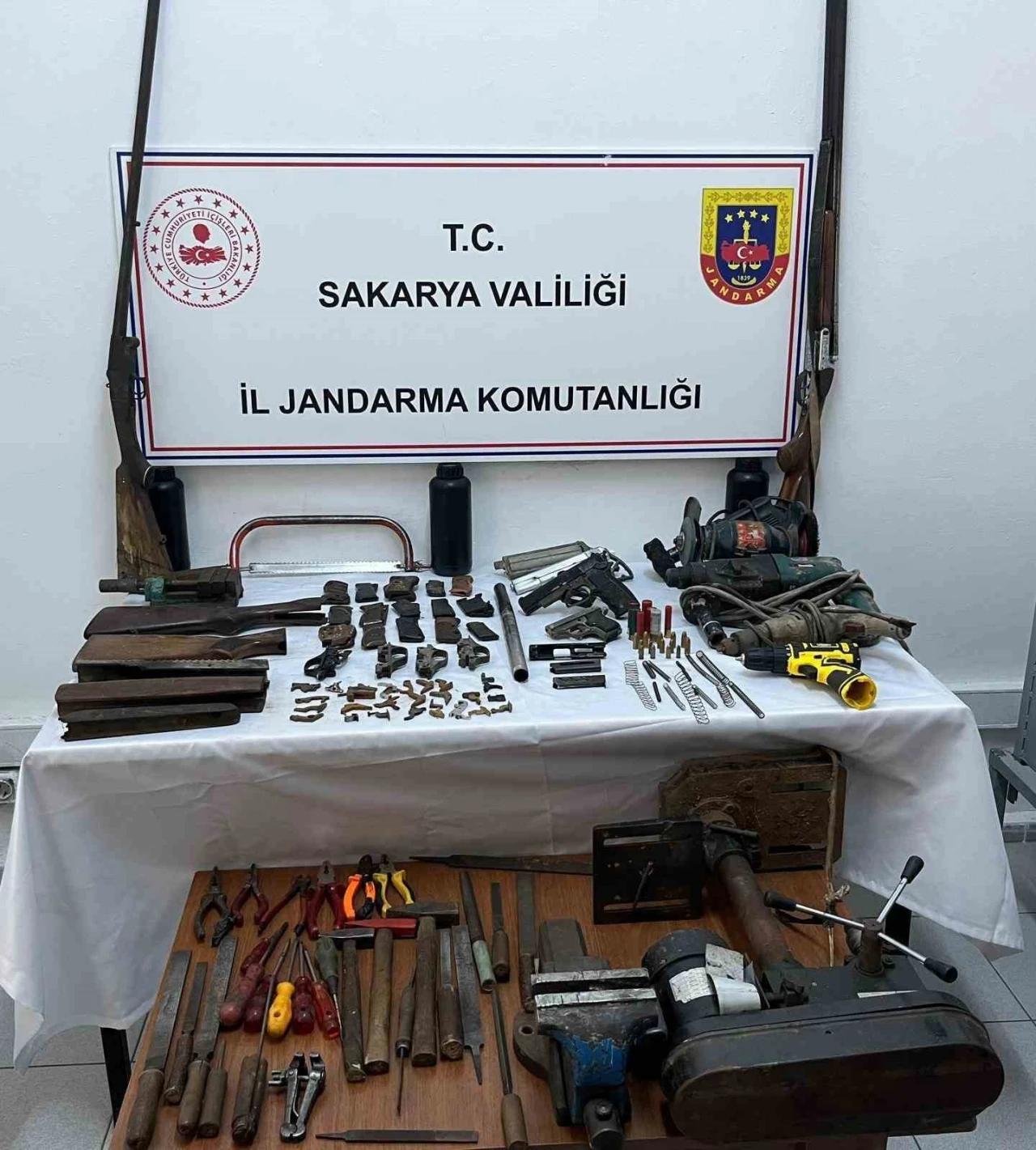 Jandarma kaçakçılığa geçit vermiyor
