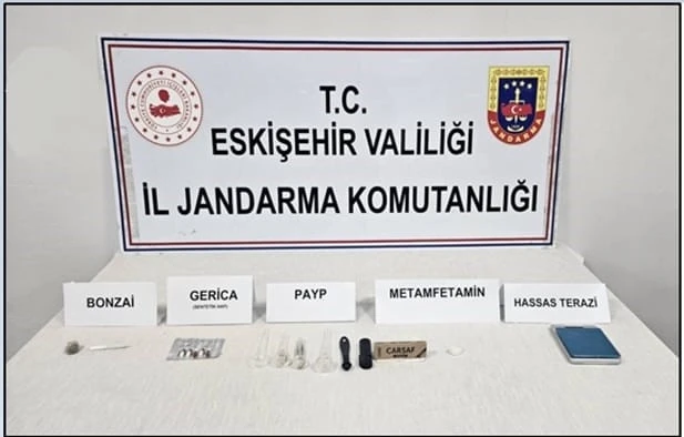 Jandarma piknik alanında uyuşturucu satan şahsı yakaldı
