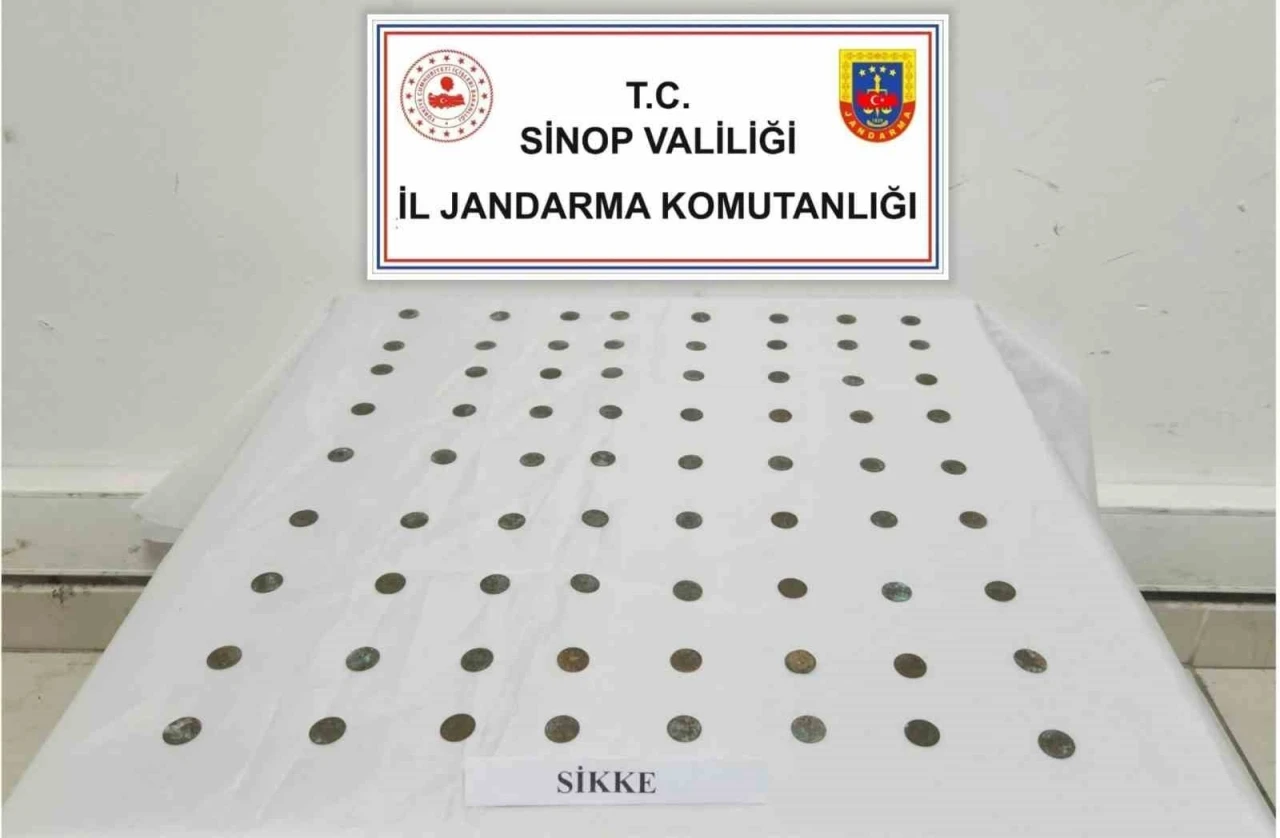 Jandarma tarihi eser kaçakçılığına geçit vermedi
