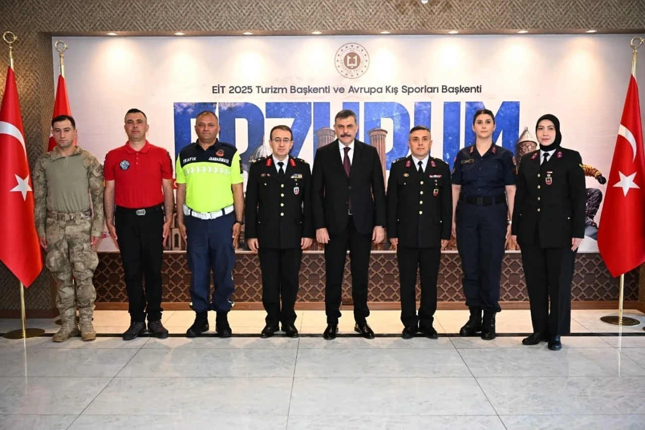 Jandarmada kuruluş yıldönümü coşkusu
