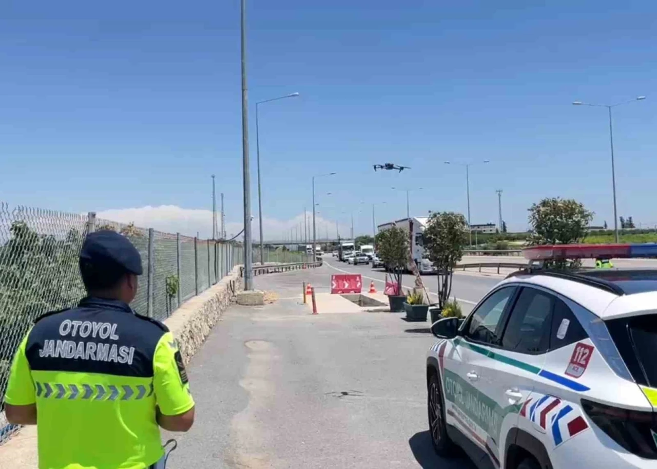 Jandarmadan bayram öncesi dronlu denetim

