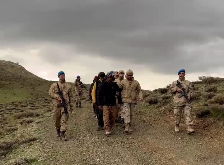 Jandarmadan düzensiz göçmen operasyonu
