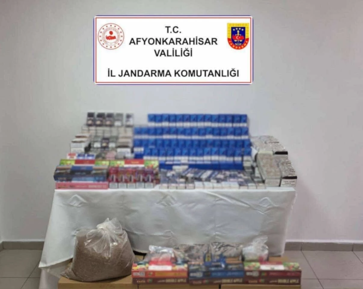 Jandarmadan ka&ccedil;ak makaron operasyonu
