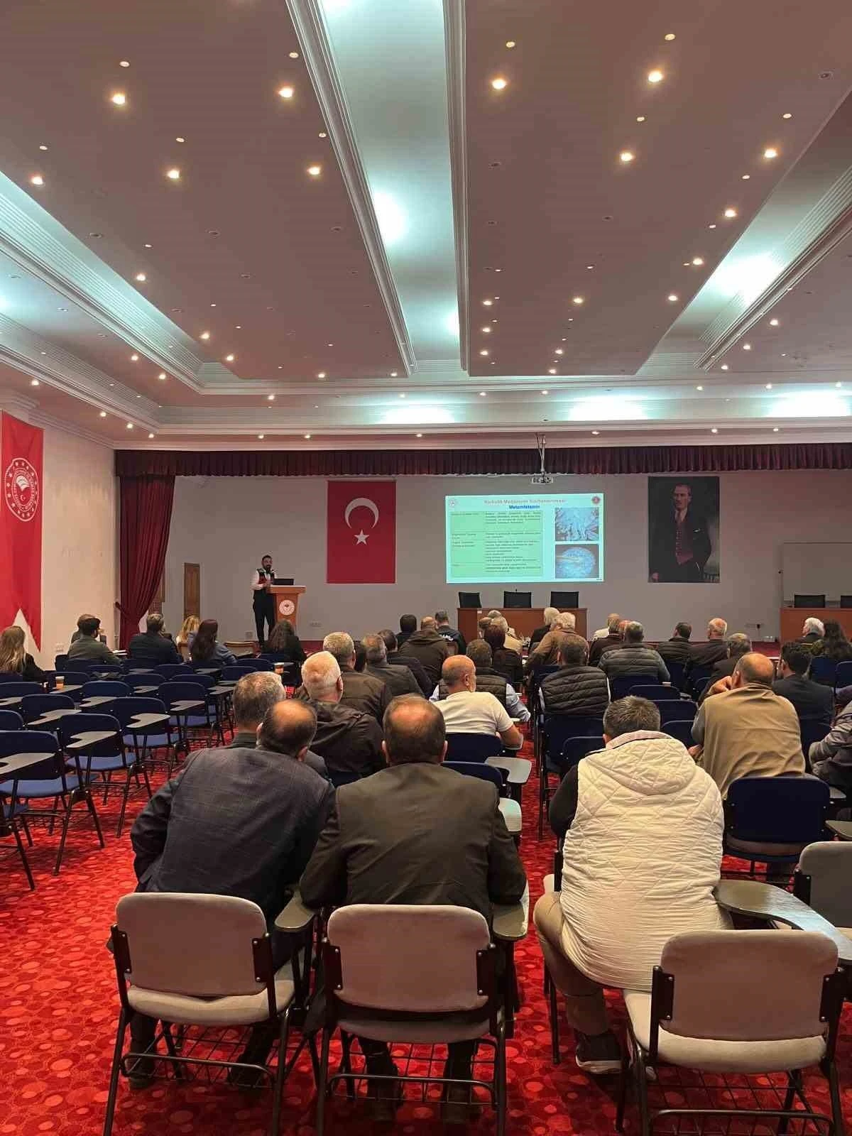 Jandarmadan madde bağımlılığına karşı bilinçlendirme toplantısı
