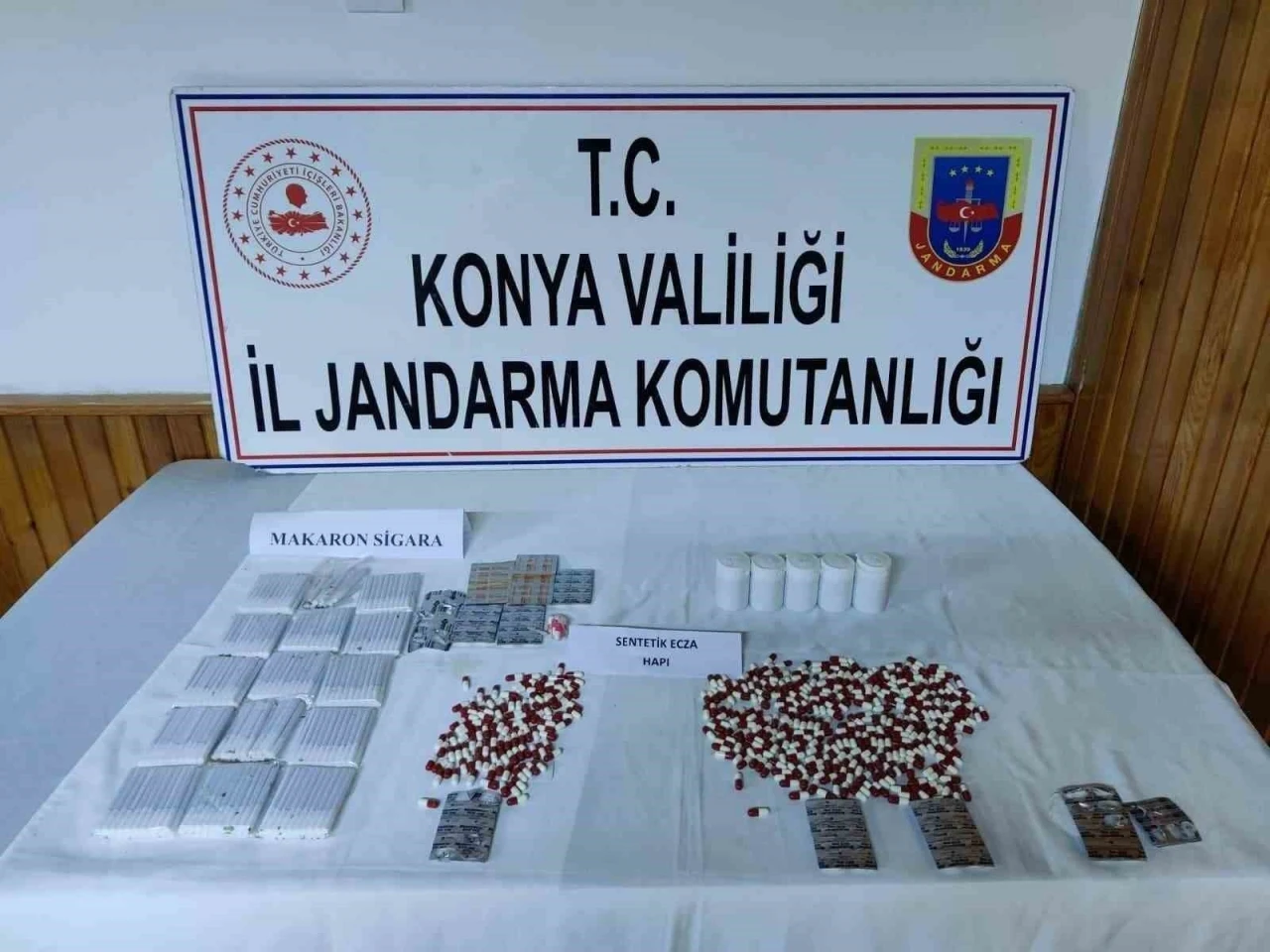 Jandarmadan uyuşturucu operasyonları: 8 kişi tutuklandı
