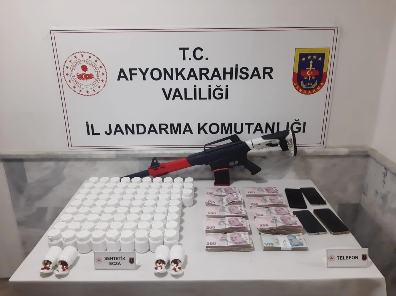 Jandarmadan uyuşturucu operasyonu
