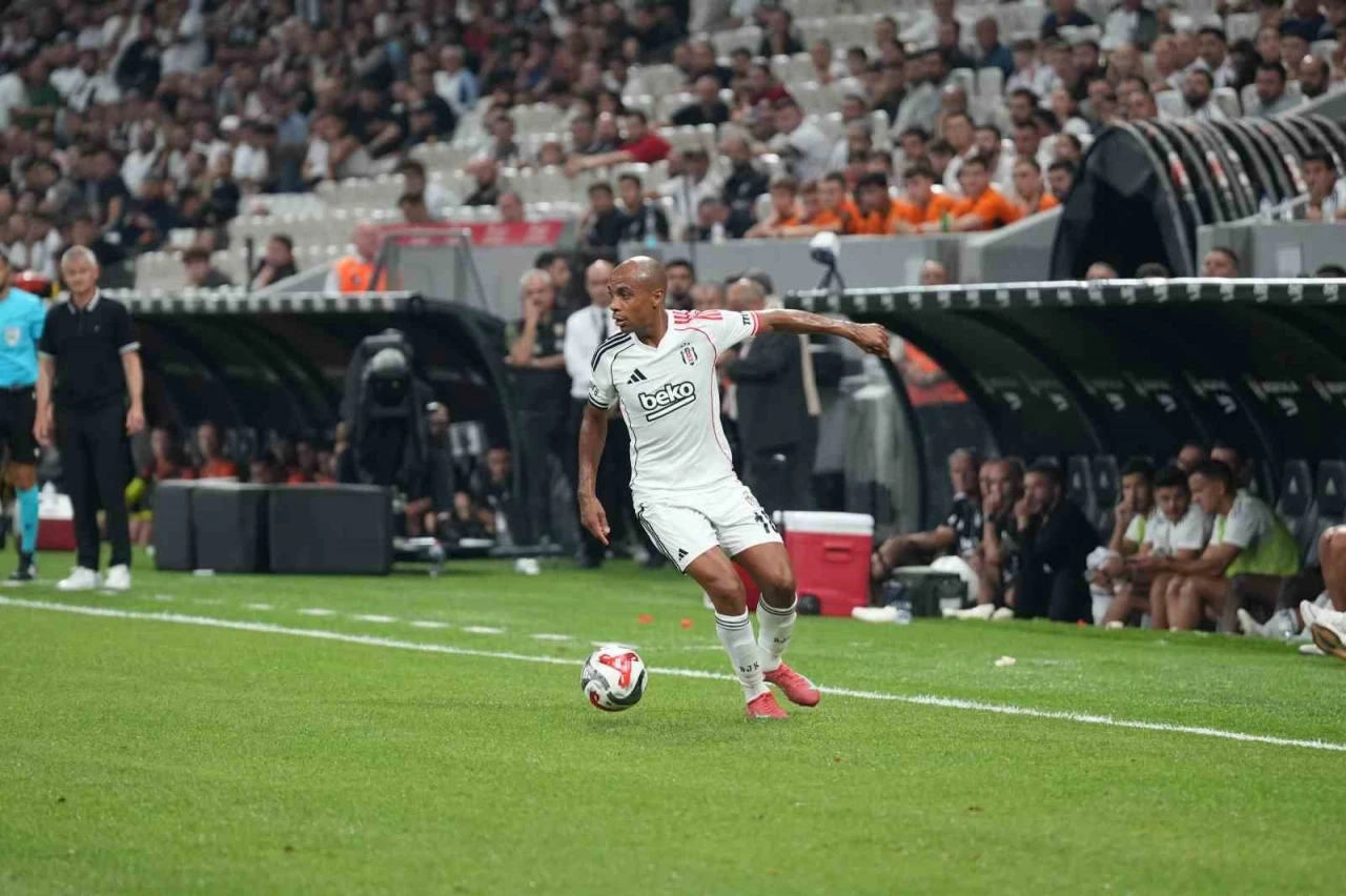 Joao Mario yeni sezona golle başladı
