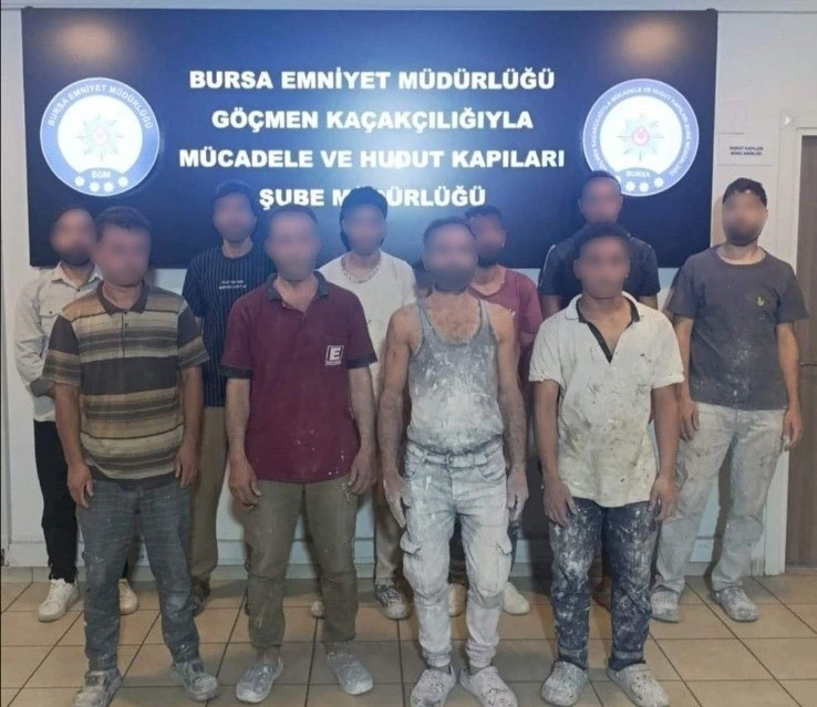 Ka&ccedil;ak yabancı uyrukluların &ccedil;alıştırıldığı iş yerine operasyon
