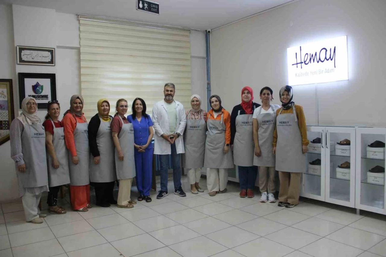 Ayakkabı Atölyesiyle Kadın Gücü Sektöre Dokunuyor
