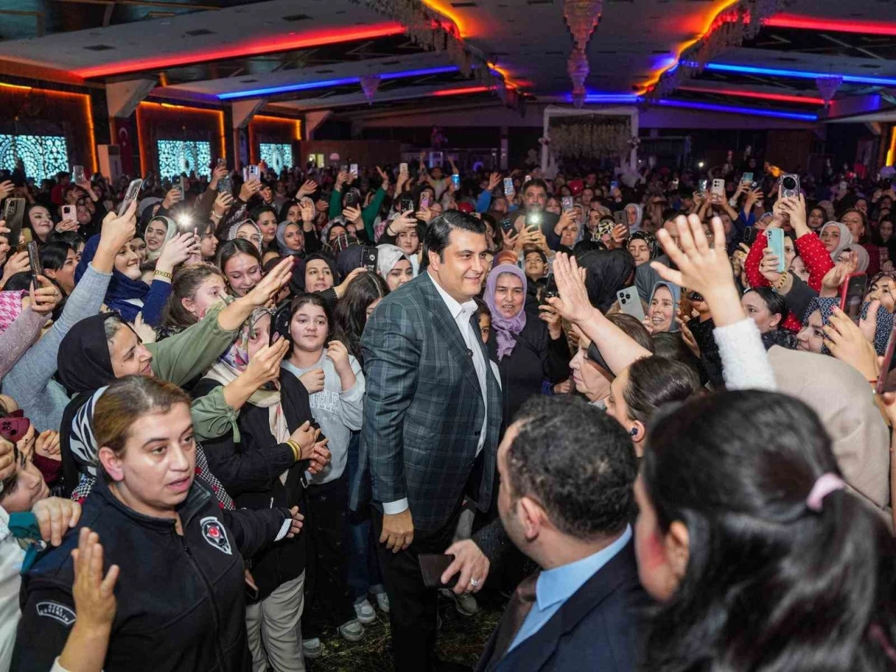 Kadınlar matinesi, Şehitkamil&rsquo;e renk kattı
