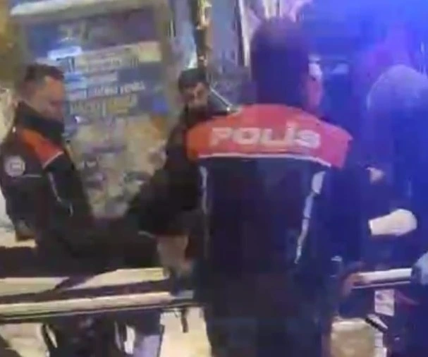 Kadınların bı&ccedil;aklı kavgası kanlı bitti: 1 &ouml;l&uuml;, 1 yaralı
