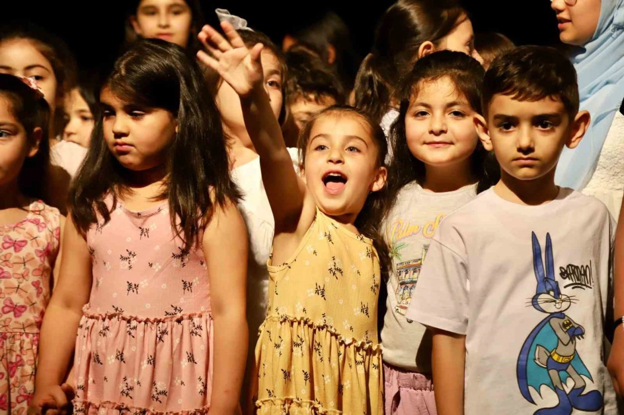 Kağıthane’de Yaşam Beceri Atölyelerinde mezuniyet sevinci

