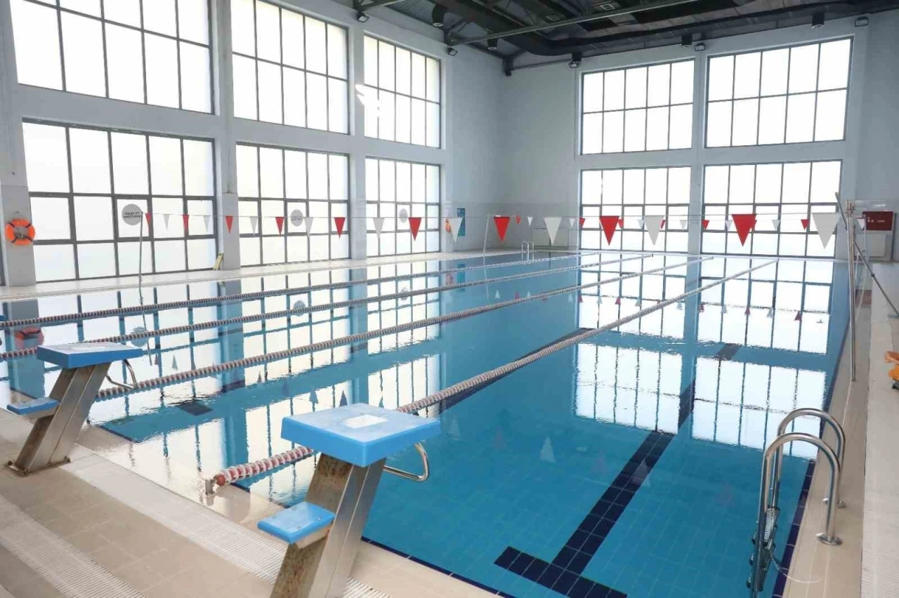 Kağıthane&rsquo;de yetişkin fitness ve y&uuml;zme kursları i&ccedil;in yaz d&ouml;nemi kayıtları başladı
