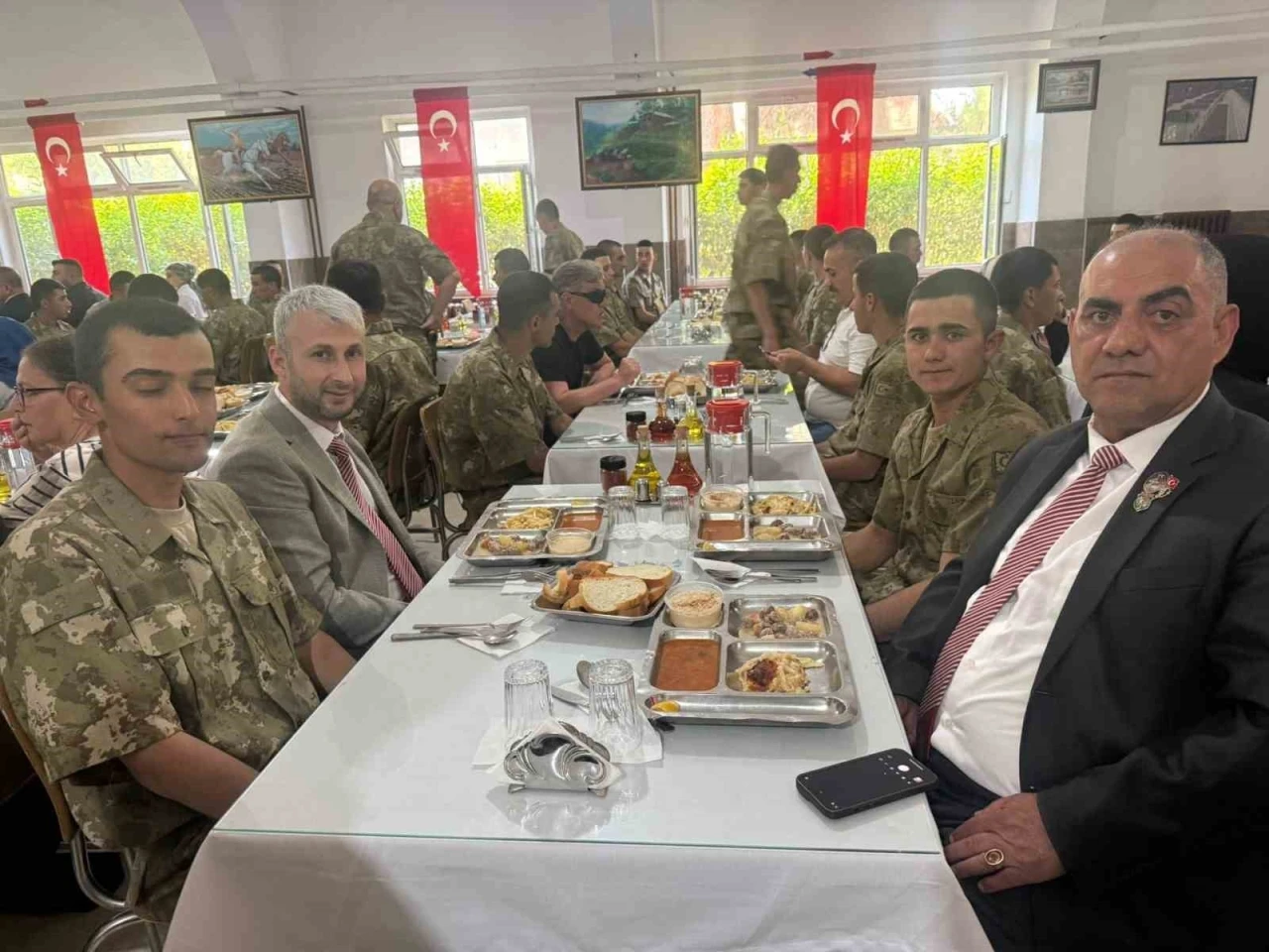 Kahramanlık ve vefa aynı sofrada birleşti
