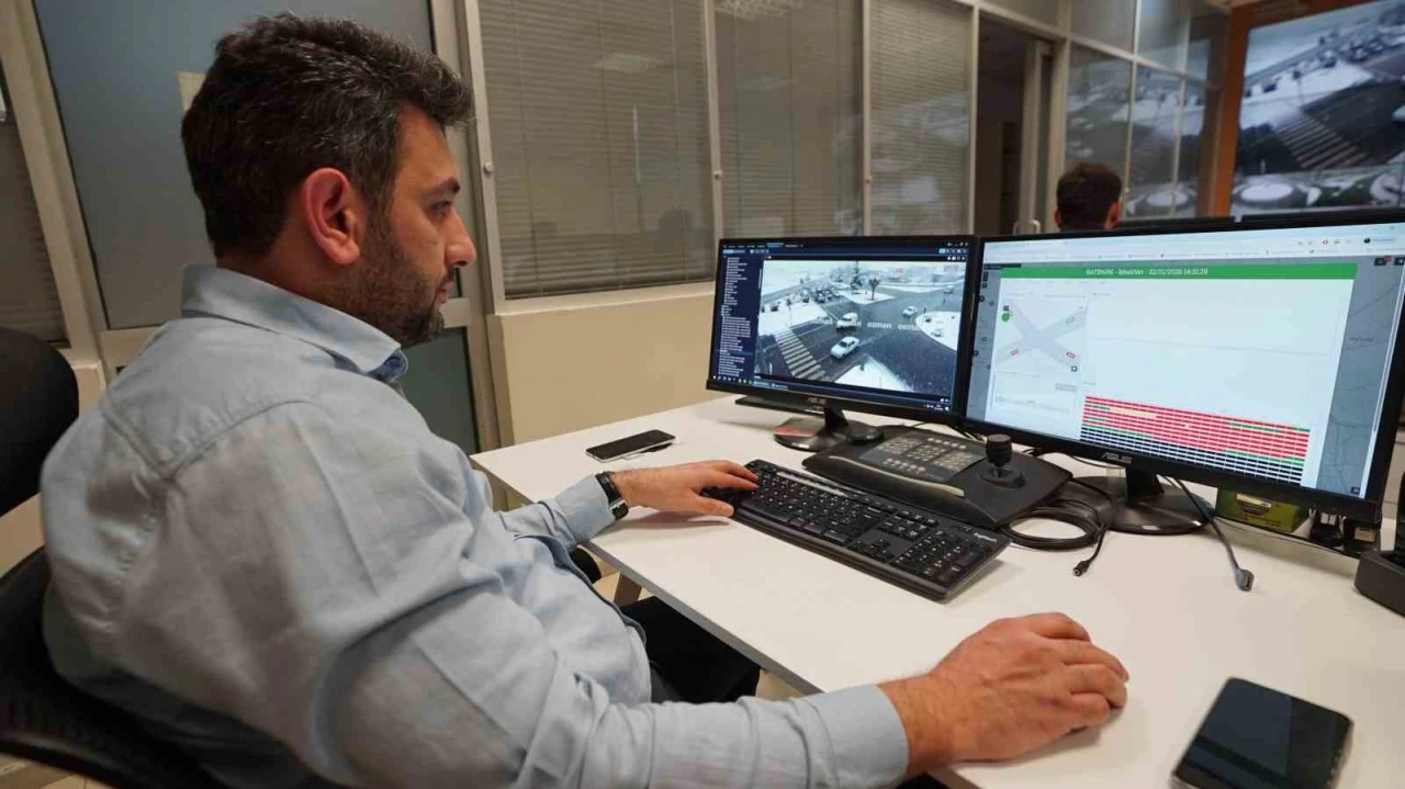 Kahramanmaraş&rsquo;ta 264 kamerayla yol durumunu anlık olarak takip ediyor
