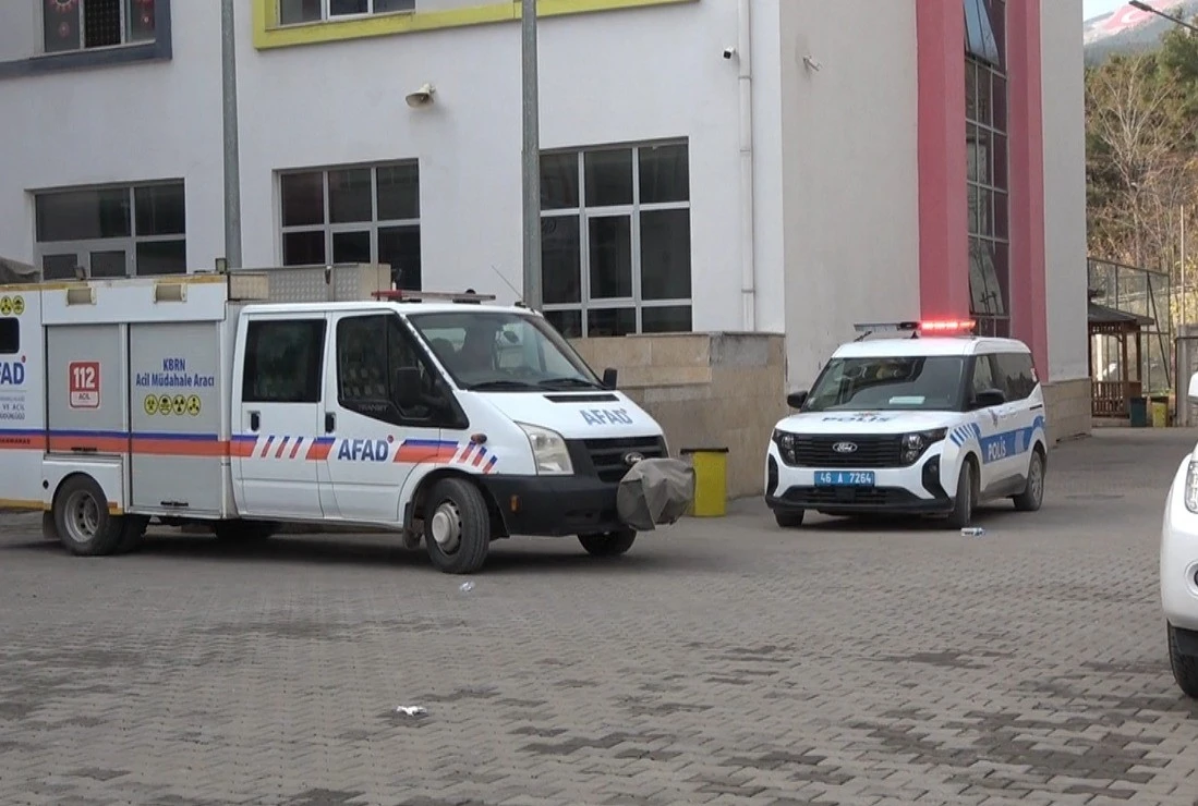 Kahramanmaraş’ta okulda koku paniği: Yaklaşık 17 öğrenci hastaneye sevk edildi
