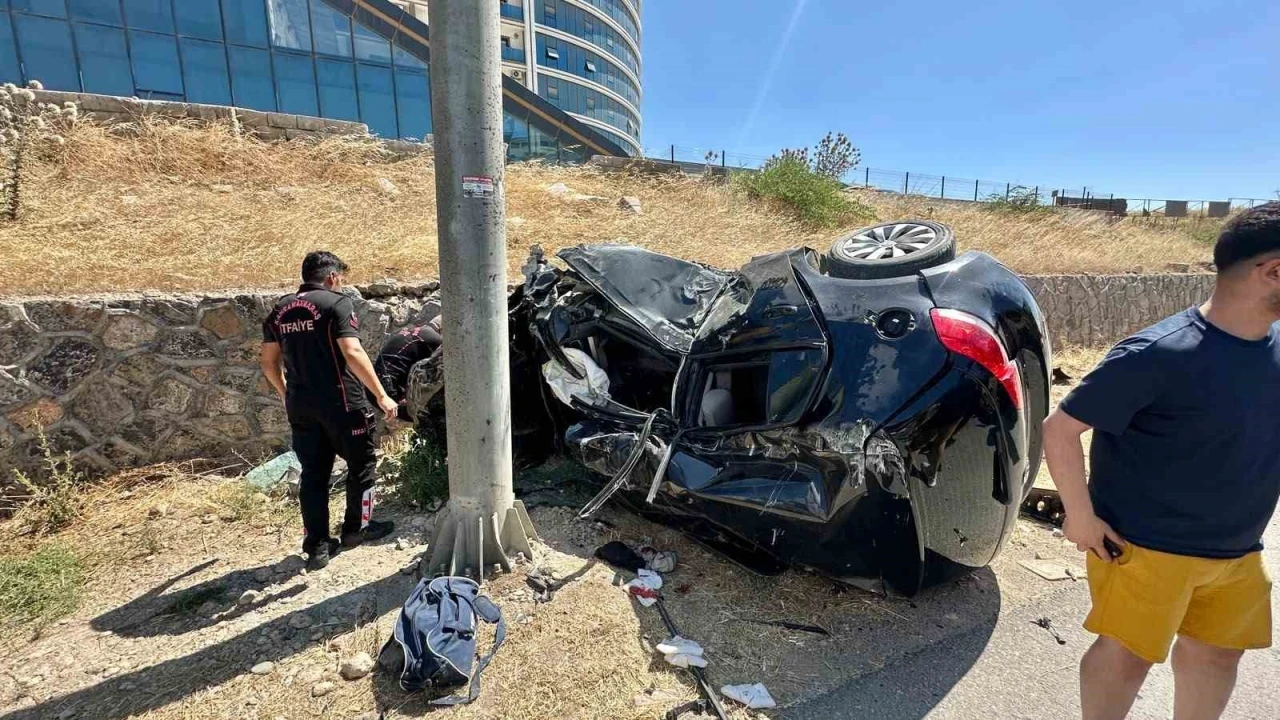 Kahramanmaraş&rsquo;ta trafik kazası: 2 ağır yaralı
