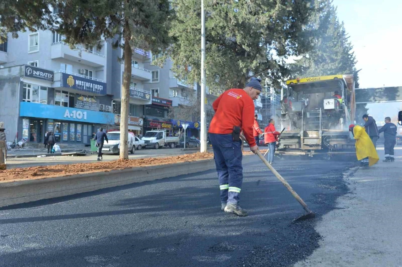 Kahramanmaraş&rsquo;ta yol bakım ve onarım &ccedil;alışmaları
