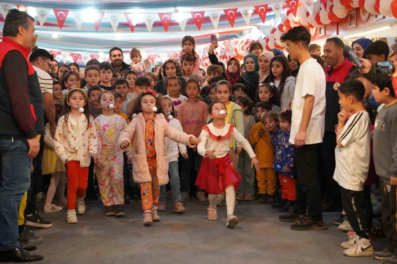 Kahta Belediyesi Ramazan Çarşısı’nda duygusal ve renkli anlar