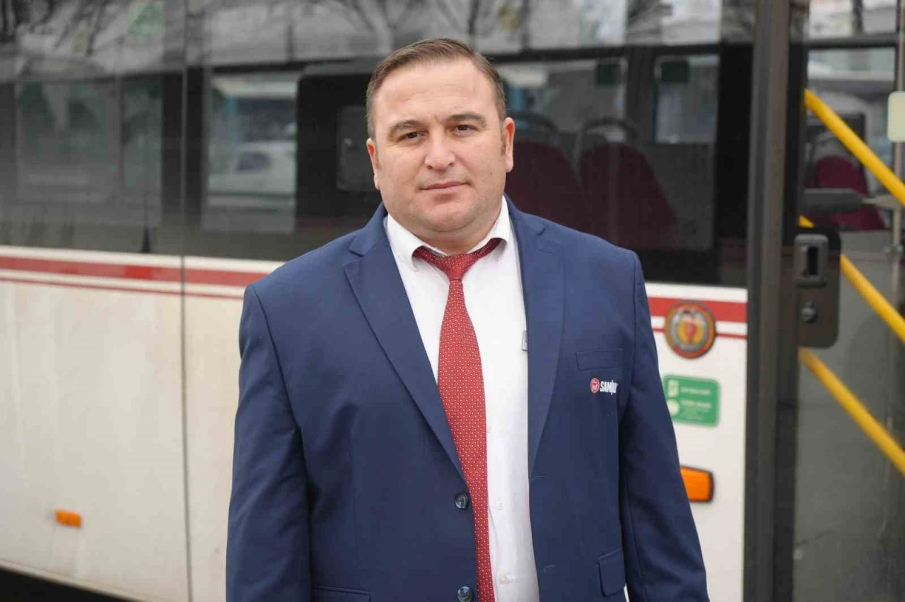 Kalp krizi ge&ccedil;iren yolcuyu otob&uuml;sle hastaneye g&ouml;t&uuml;ren şof&ouml;r: "Aynı durum tekrar yaşansa yine en yakın hastaneye y&ouml;nelirim"
