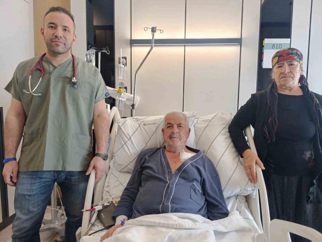 Kalp pili enfeksiyonu başarılı operasyonla giderildi
