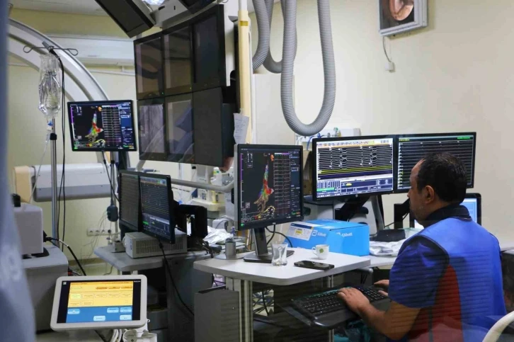 Kalpteki &lsquo;ka&ccedil;ak elektrik&rsquo; uzmanlar tarafından tespit edilip yakılıyor
