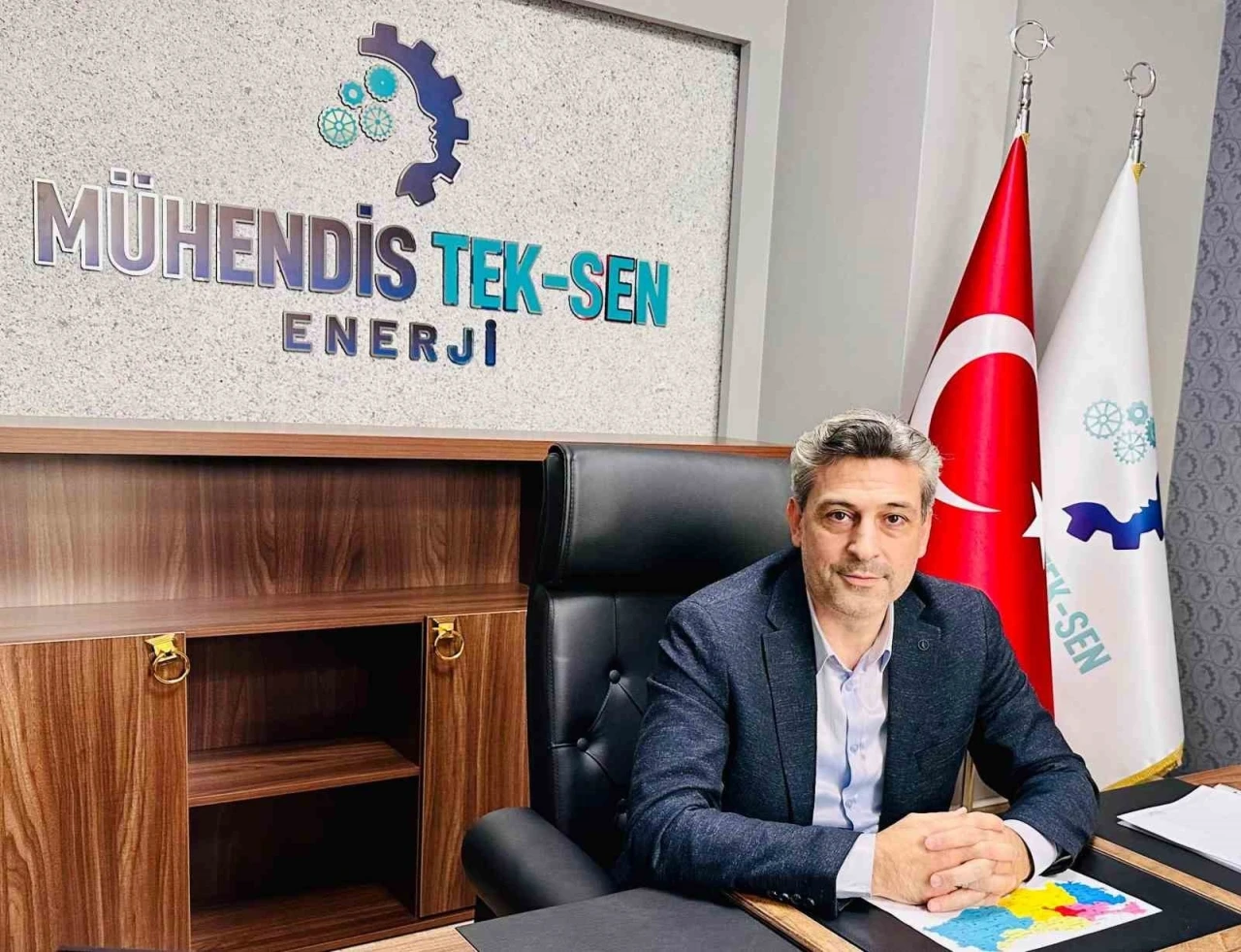 Kamu mühendisleri ve teknik personeller mitingi
