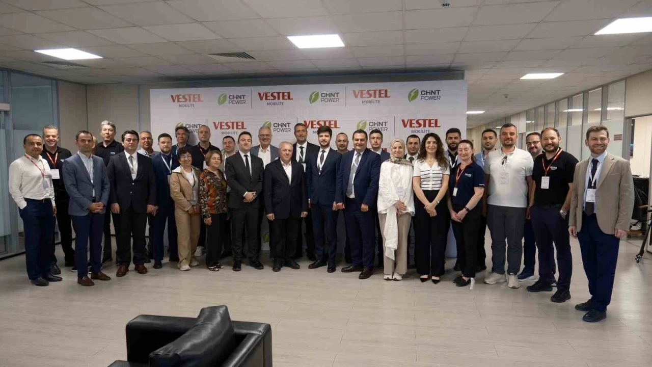 Kamu ve sekt&ouml;r temsilcileri Vestel Mobilite ve Chint Power ev sahipliğinde bir araya geldi

