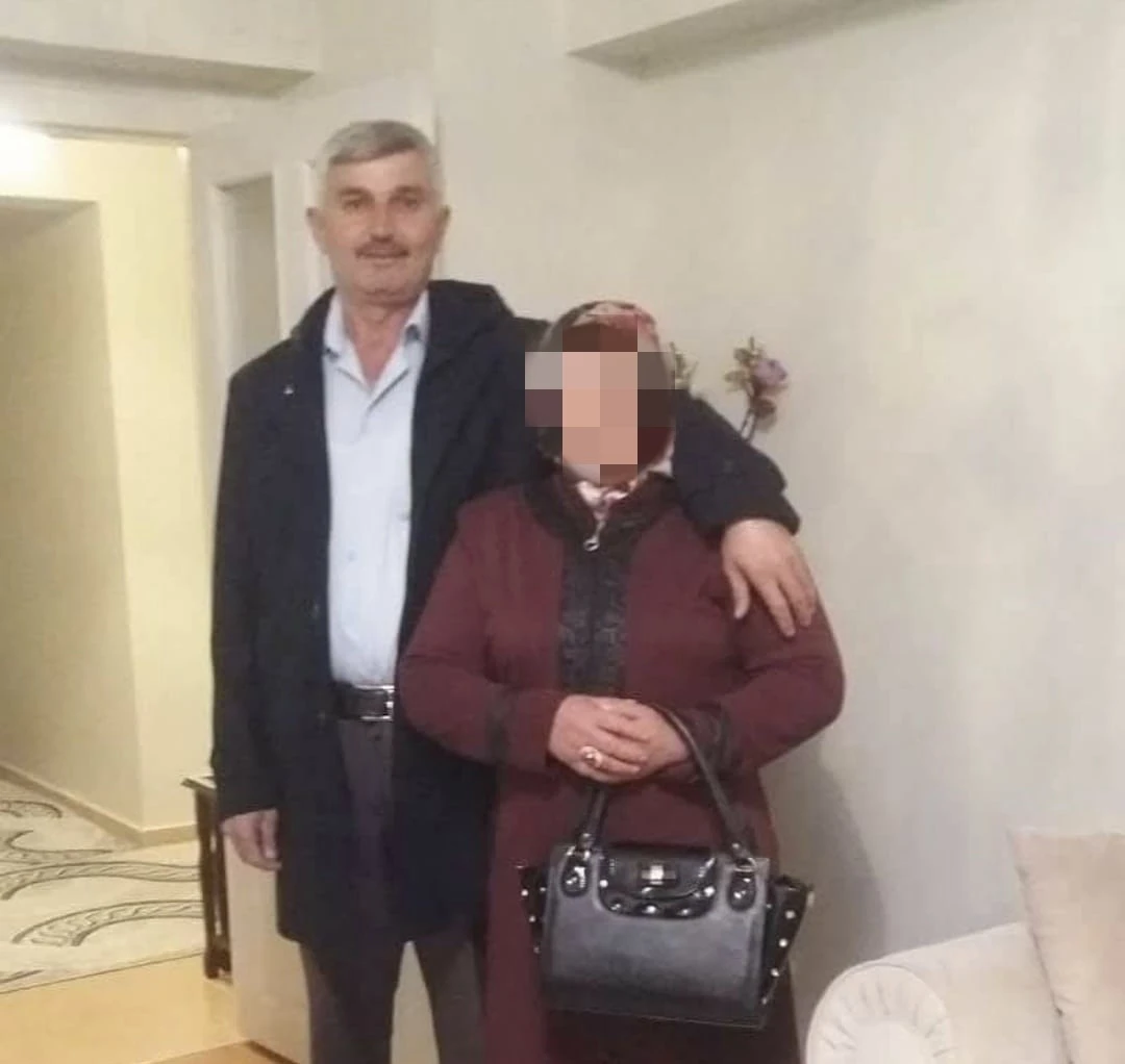 Kanalizasyon kazısında toprak altında kalan işçi hayatını kaybetti
