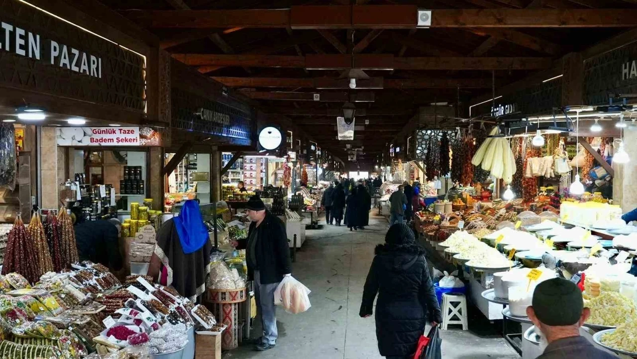 Kapalı &Ccedil;arşı&rsquo;da Harput Musikisi yankılanıyor
