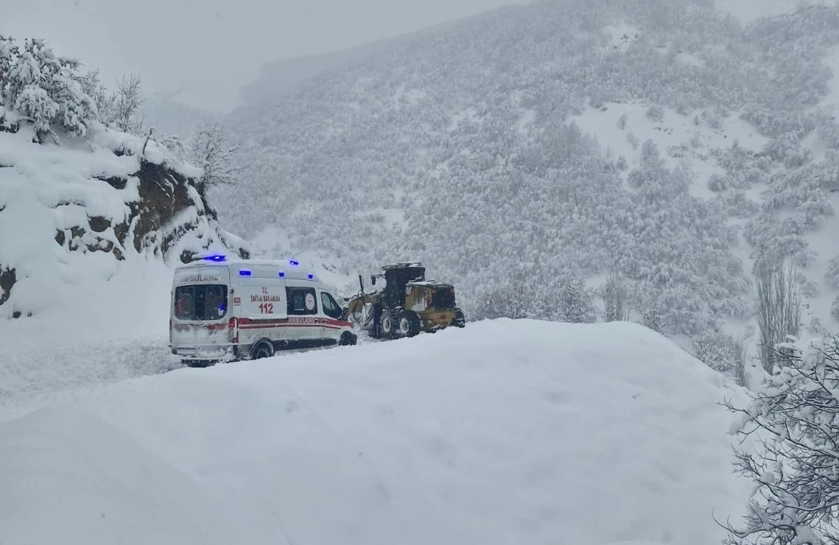 Kar esareti &ouml;zel idare ekiplerinin &ccedil;alışmasıyla sona erdi
