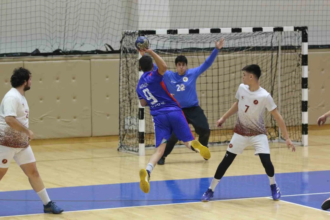 Karabük GSİM Spor Kulübü: 38 - İstanbul Teknik Üniversiteliler: 29
