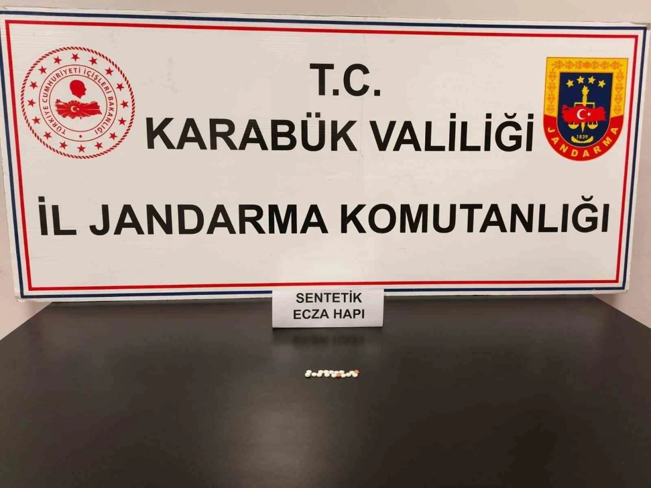 Karabük’te 17 sentetik ecza ele geçirildi
