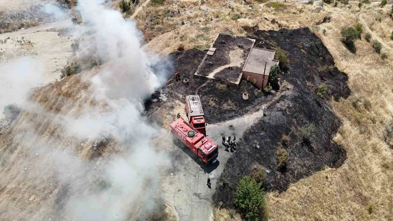 Karabük’te anız yangını söndürüldü
