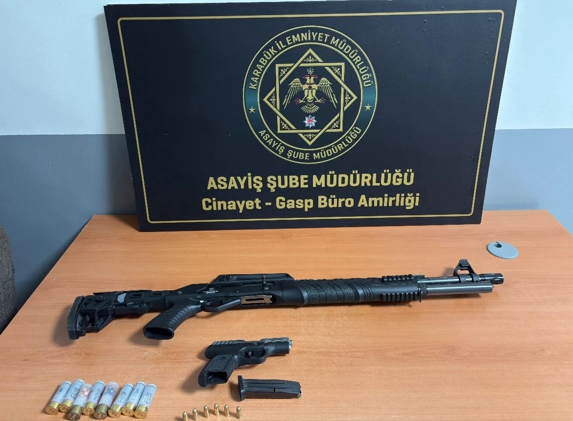 Karab&uuml;k&rsquo;te asayiş uygulamalarında 46 aranan şahıs yakalandı
