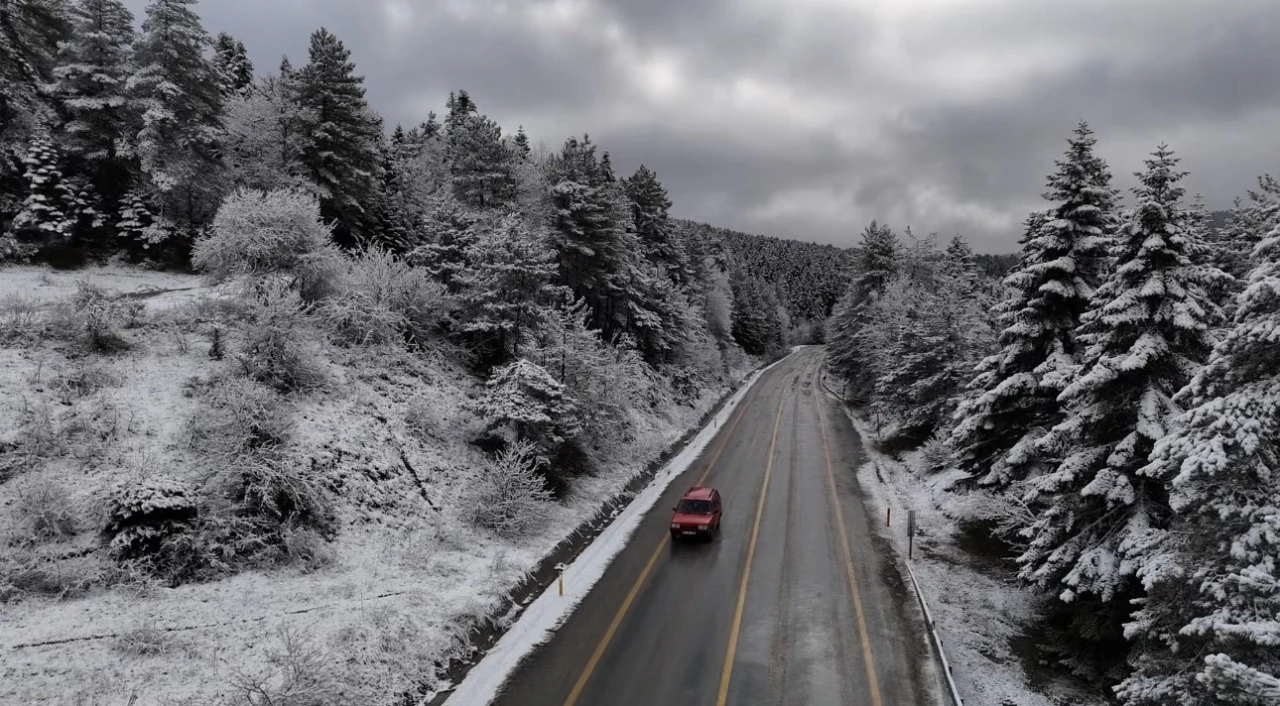 Karabük’te kar manzaraları dronla görüntülendi
