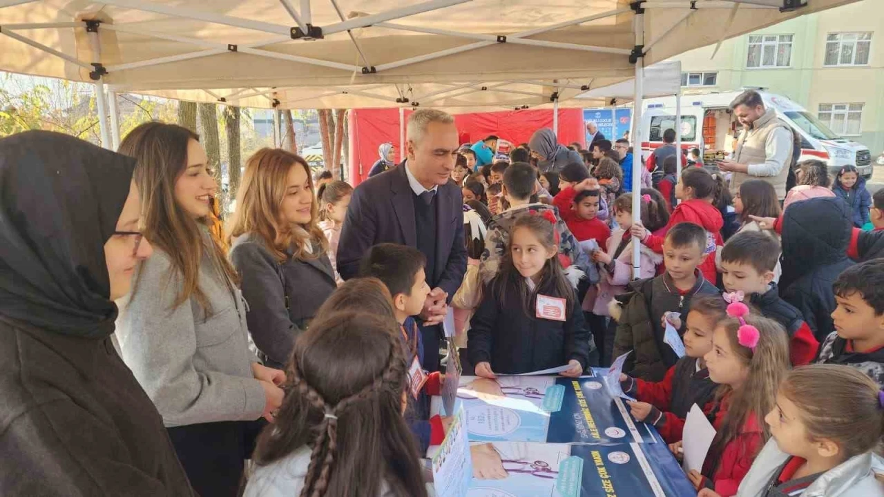 Karabük’te &quot;Sağlıklı Çocuk, Sağlıklı Gelecek&quot; programı sürüyor
