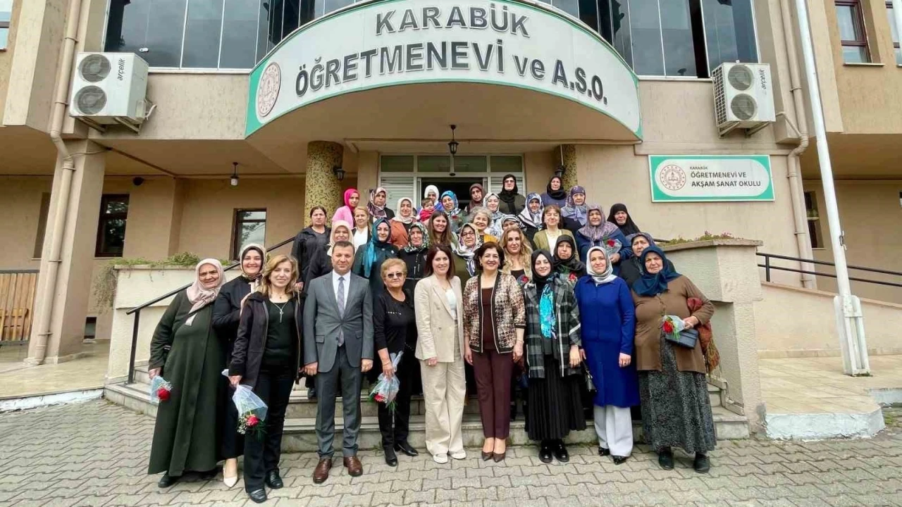 Karabük’te şehit anneleri yemekte buluştu
