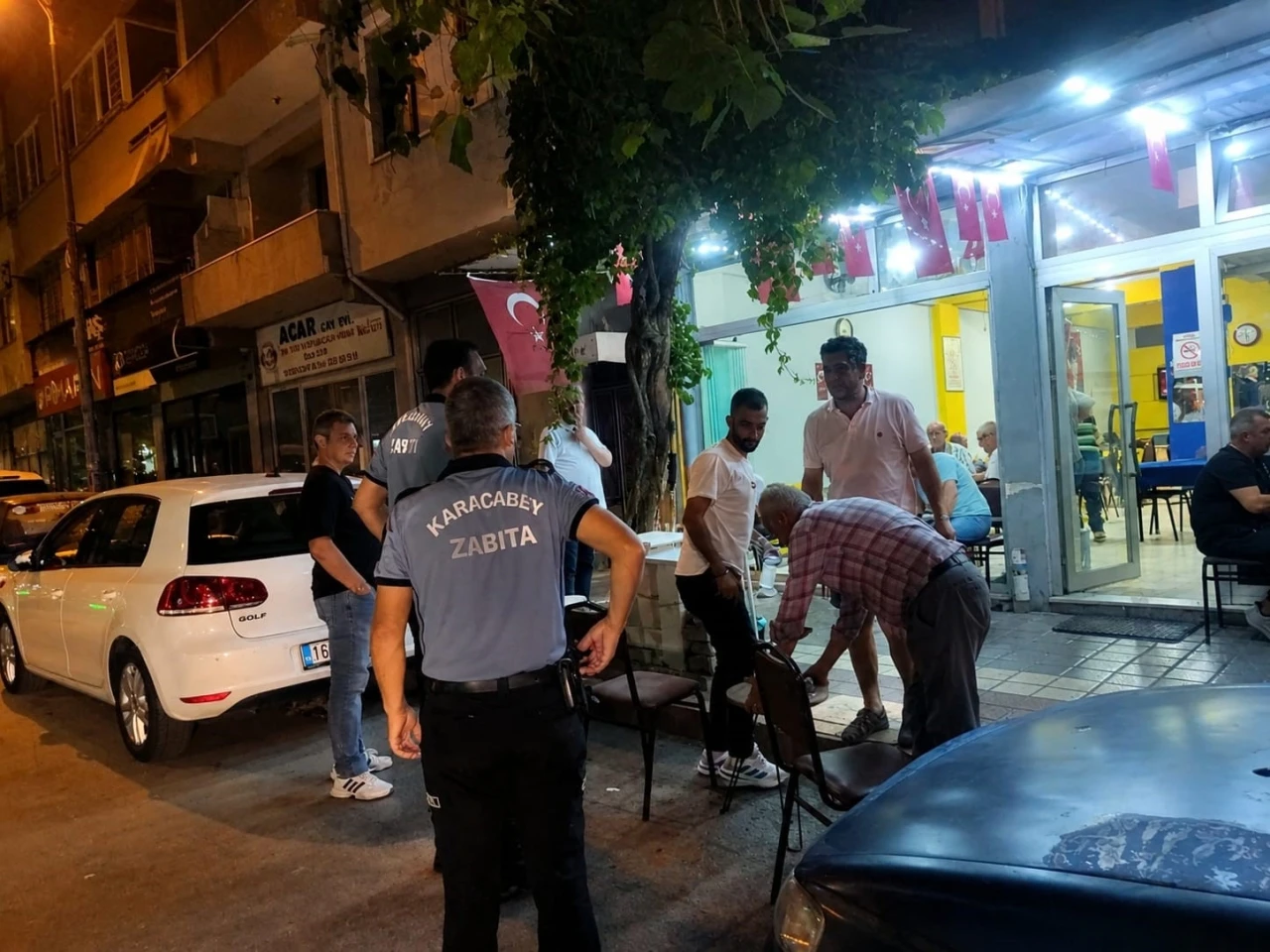 Karacabey Belediyesi&rsquo;nden yol ve kaldırım işgallerine karşı kararlı m&uuml;cadele
