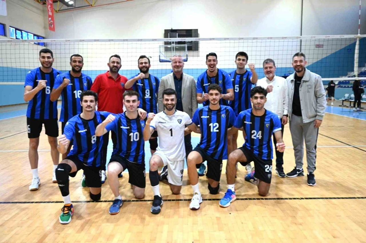 Karacabey Belediyespor&rsquo;un Play-Off umudu son ma&ccedil;a kaldı
