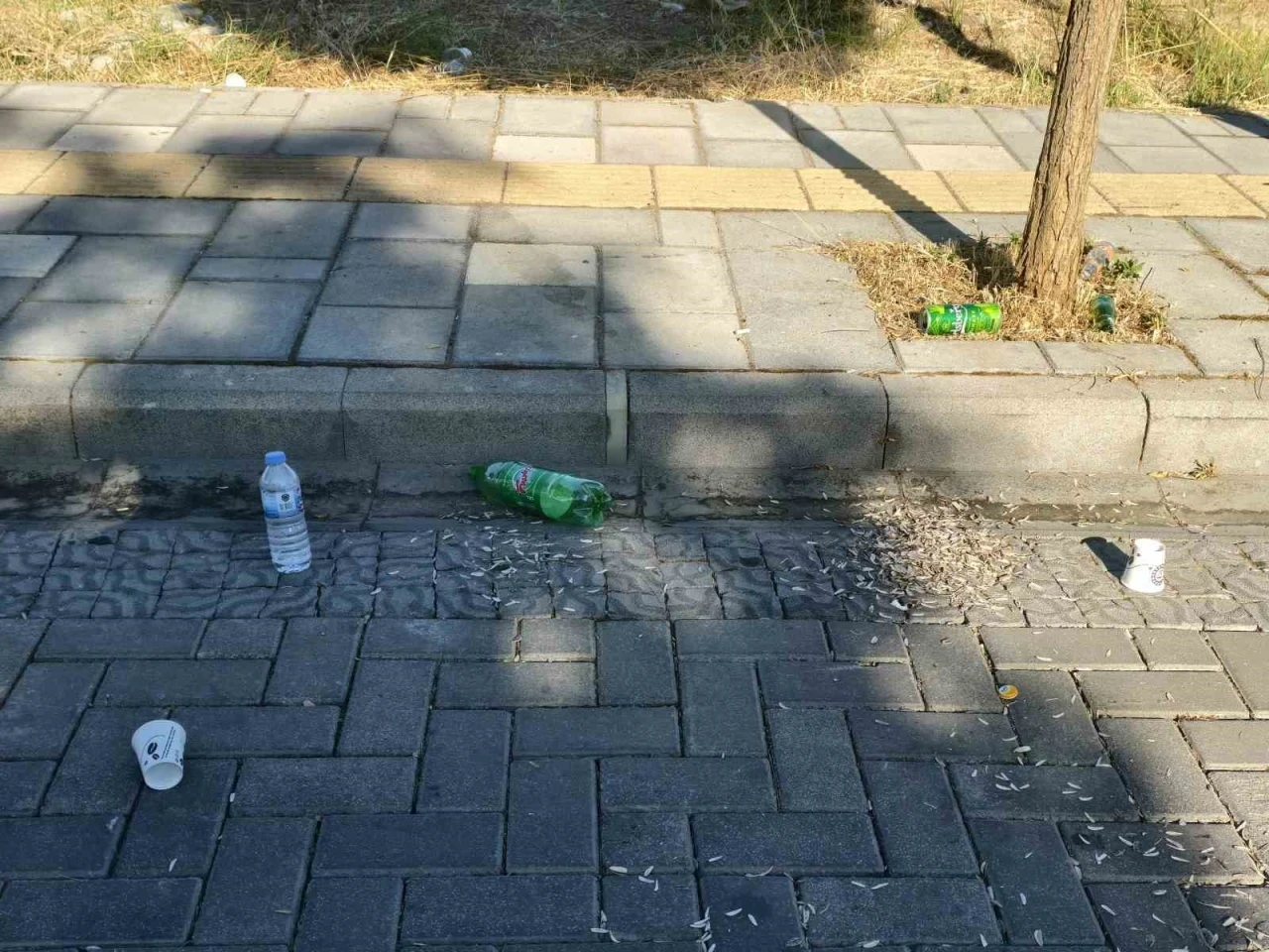 Kara&ccedil;ay&rsquo;da utandıran manzara
