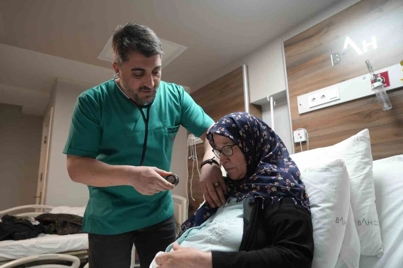 Karadeniz’de ilk: Ciddi kalp kapak kaçağı olan hasta ’mandallama’ yöntemiyle sağlığına kavuştu
