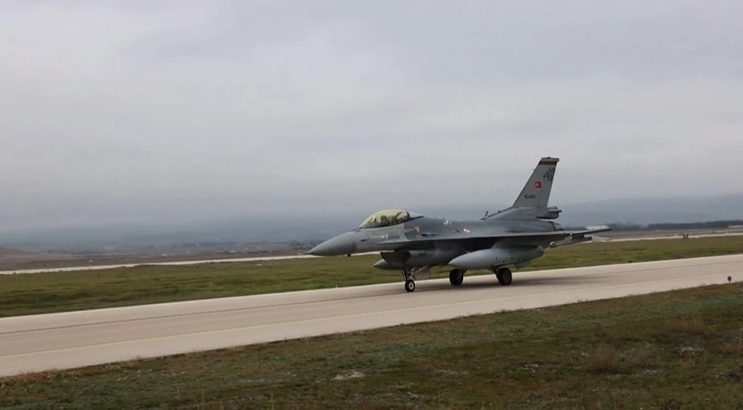 Karadeniz semalarında THK&rsquo;dan eğitim u&ccedil;uşu
