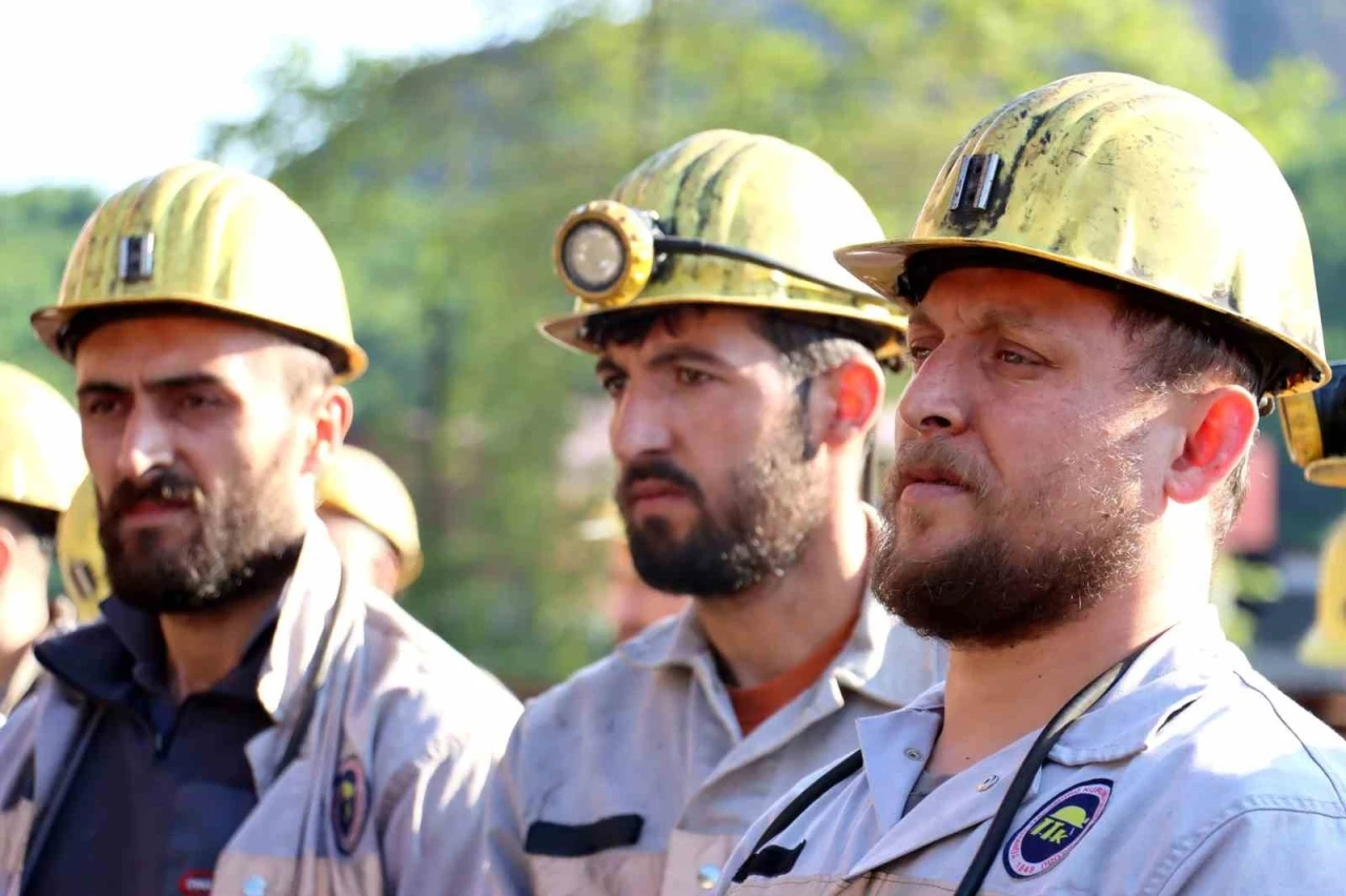 Karadon’da hayatını kaybeden 30 madenci 15. yıldönümünde dualarla anıldı
